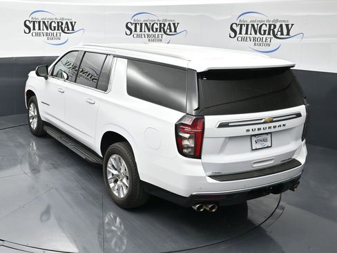 Used 2024 Chevrolet Suburban Premier image 15