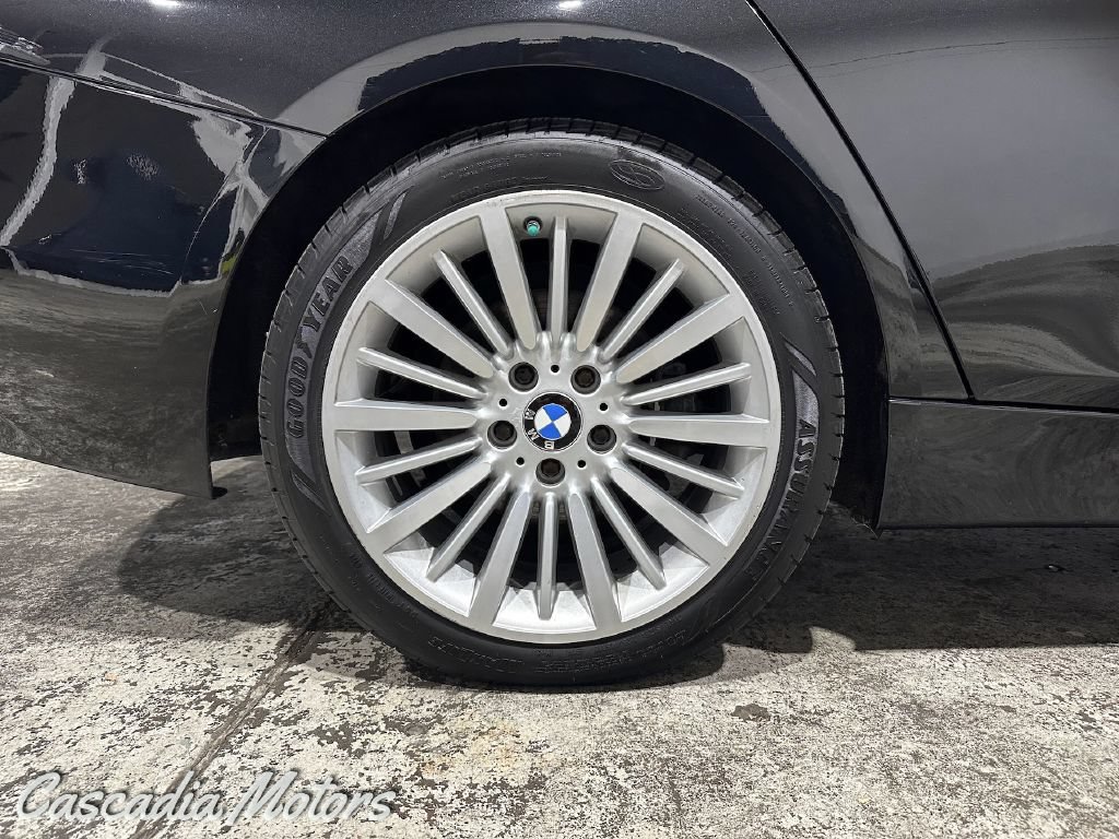 Used 2015 BMW 328i xDrive Wagon AWD/4WD image 31