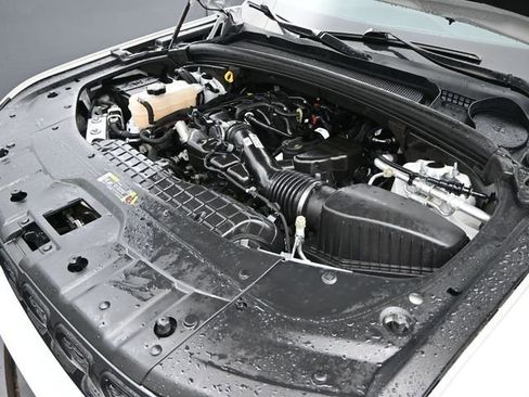 Used 2023 Jeep Grand Cherokee Altitude image 42