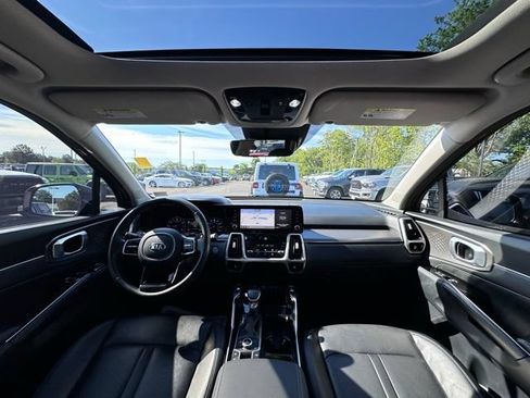 Used 2021 Kia Sorento SX AWD/4WD image 2