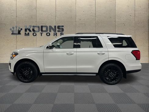 Used 2023 Ford Expedition XLT image 4