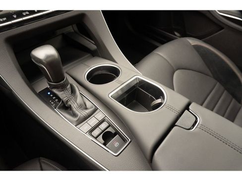 Used 2020 Toyota Avalon XSE image 26