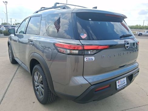 New 2026 Nissan Pathfinder SV AWD/4WD image 4