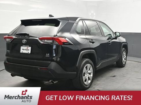 Used 2022 Toyota RAV4 LE w/ Carpet Mat Package (TMS) AWD/4WD image 7