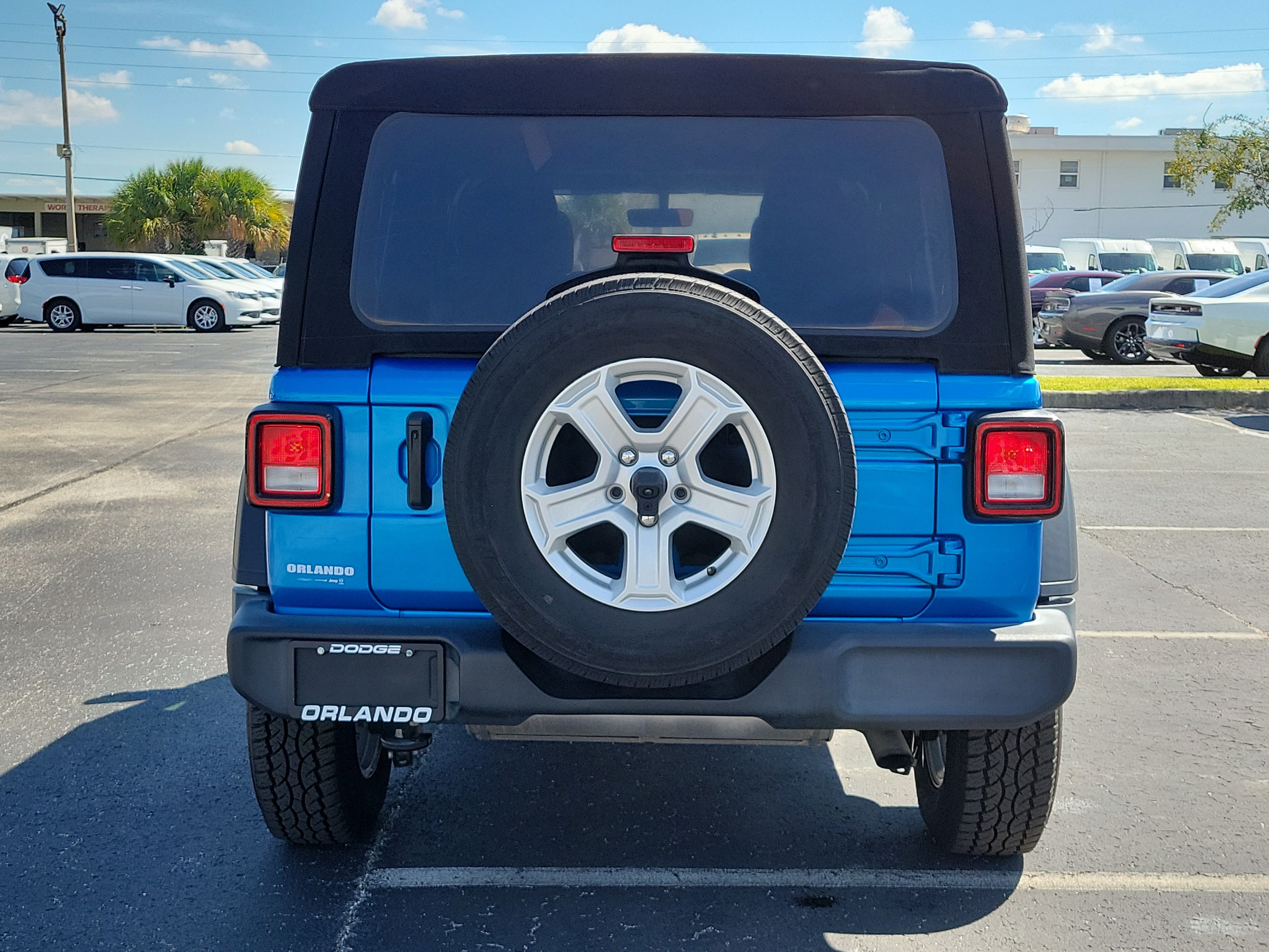 Used 2022 Jeep Wrangler Unlimited Sport AWD/4WD image 6