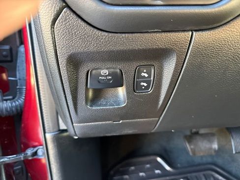 Used 2022 RAM 1500 Limited w/ Body Color Bumper Group AWD/4WD image 21