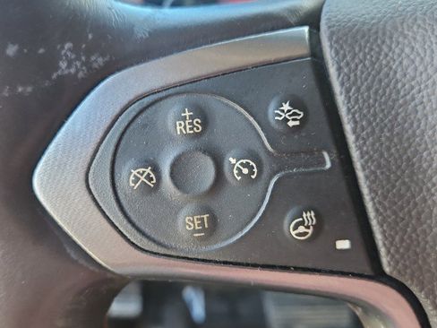 Used 2016 Chevrolet Suburban LTZ image 15