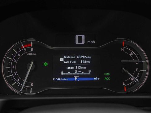 Used 2018 Honda Pilot Touring image 15