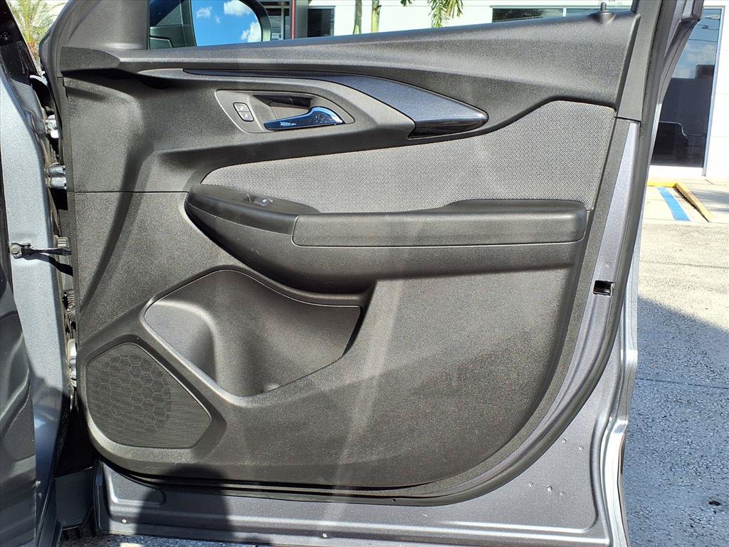 Used 2022 Chevrolet TrailBlazer LT AWD/4WD image 10