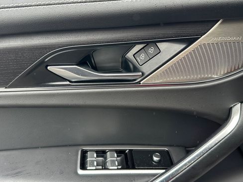 New 2024 Jaguar F-PACE R-Dynamic S image 15