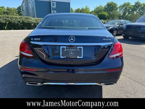 Used 2019 Mercedes-Benz E 300 4MATIC image 6