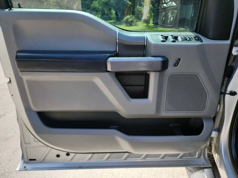 Used 2018 Ford F250 XLT w/ XLT Premium Package AWD/4WD image 16