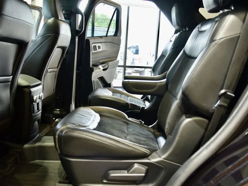 Used 2022 Ford Explorer ST w/ ST High-Performance Pack AWD/4WD image 19