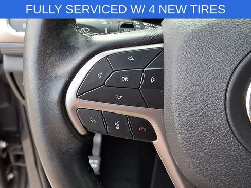 Used 2021 Jeep Grand Cherokee Laredo AWD/4WD image 20