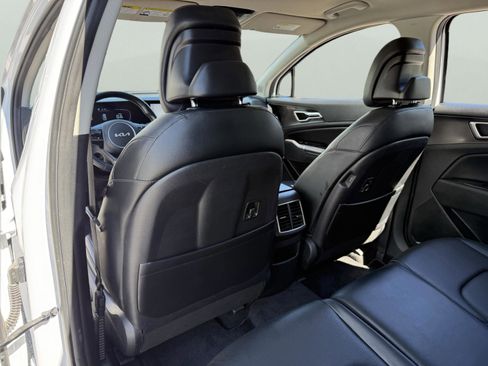 Used 2024 Kia Sportage EX FWD image 25