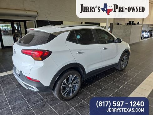 Used 2023 Buick Encore GX Select w/ Safety Package II FWD image 5