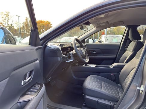 New 2026 Nissan Kicks SV w/ Cold Weather Package image 11