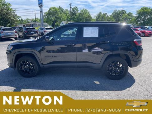 Used 2022 Jeep Compass Latitude AWD/4WD image 37