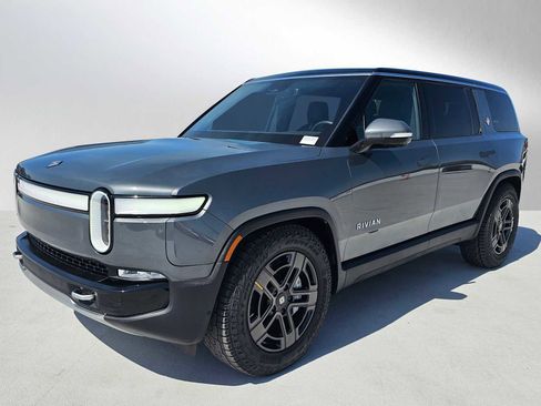 Used 2024 Rivian R1S Adventure AWD/4WD image 7