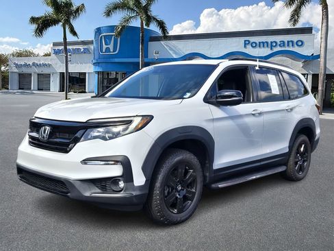Used 2022 Honda Pilot TrailSport image 3