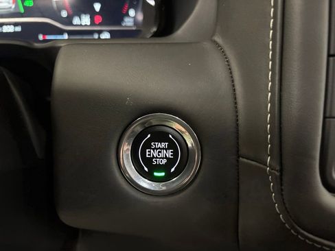 Used 2023 GMC Yukon XL Denali Ultimate AWD/4WD image 29