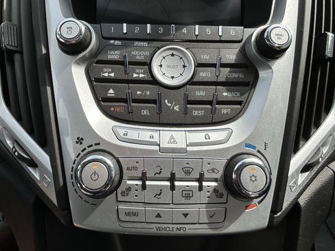 Used 2010 GMC Terrain SLT FWD image 24