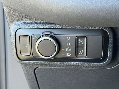 New 2026 Ford Explorer Active image 22