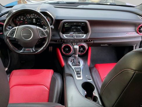 Used 2018 Chevrolet Camaro SS RWD image 15