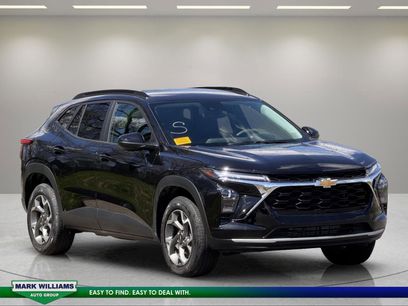 Used 2025 Chevrolet Trax LT