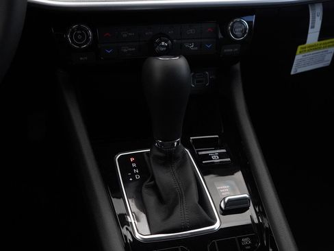 New 2026 Jeep Compass Limited image 23