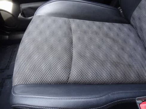Used 2022 Nissan Rogue Sport SV w/ Technology Package image 31