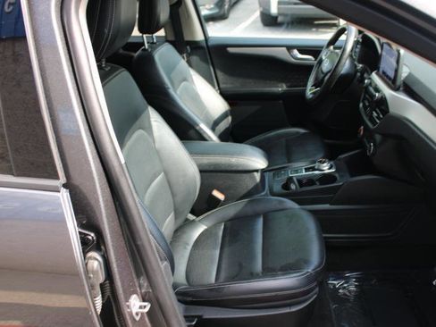 Used 2020 Ford Escape SEL FWD image 10