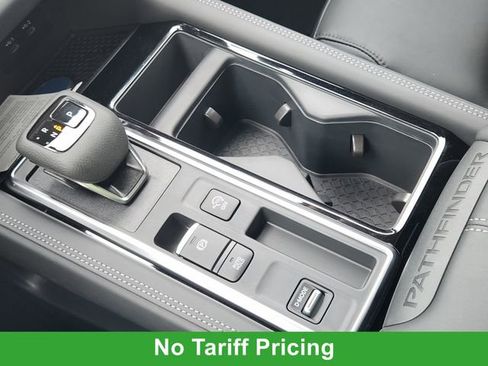 New 2026 Nissan Pathfinder Platinum image 16