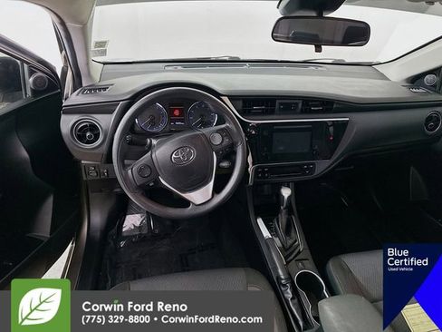 Used 2018 Toyota Corolla LE FWD image 23