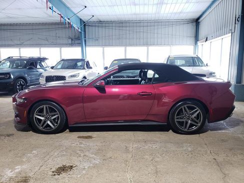 Used 2025 Ford Mustang Premium image 7