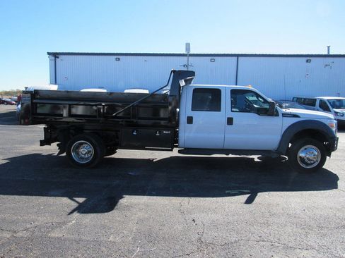 Used 2016 Ford F550 2WD Crew Cab Super Duty image 4