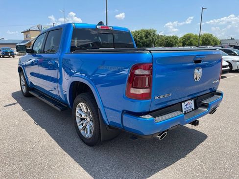 Used 2022 RAM 1500 Laramie AWD/4WD image 3