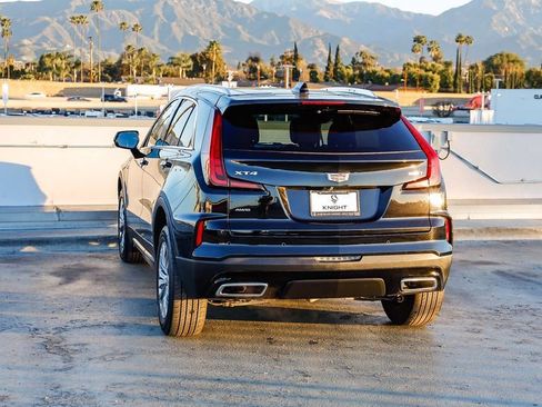Used 2024 Cadillac XT4 Premium Luxury image 7