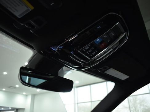 Used 2022 Jeep Grand Cherokee Summit w/ Luxury Tech Group V image 26