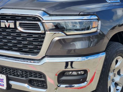New 2026 RAM 1500 4x4 Crew Cab image 9