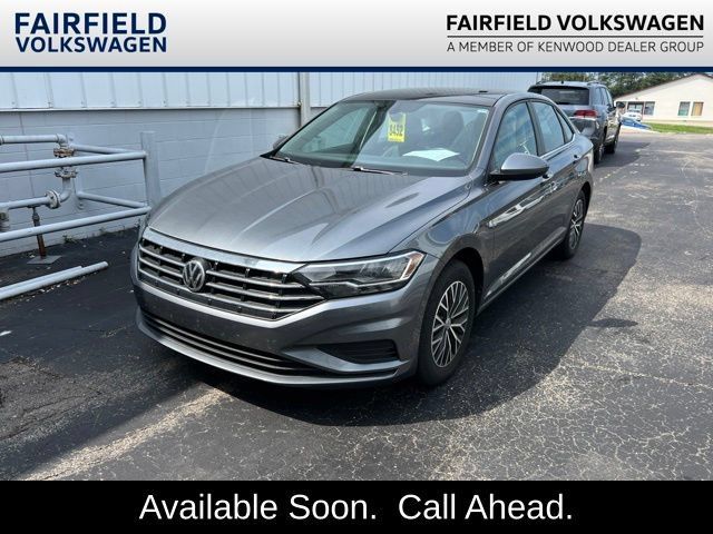 Used 2020 Volkswagen Jetta SE w/ SE Cold Weather Package FWD image 1