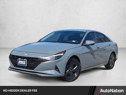 Used 2022 Hyundai Elantra SEL FWD image 1