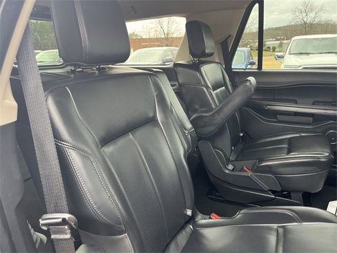Used 2024 Ford Expedition XLT image 31