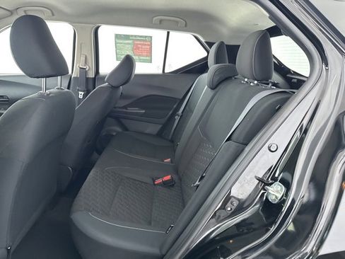 Used 2022 Nissan Kicks S image 24