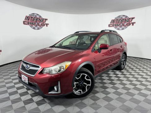 Used 2017 Subaru Crosstrek 2.0i Premium w/ Moonroof Package AWD/4WD image 1