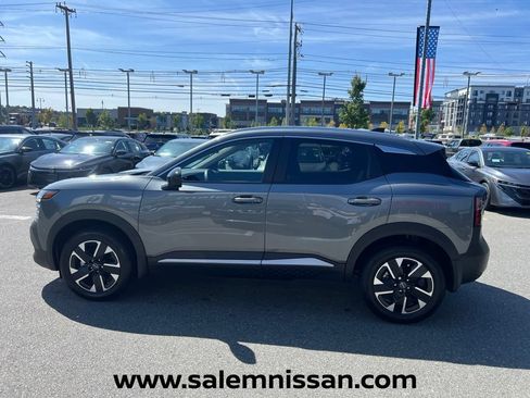 Used 2026 Nissan Kicks SV w/ SV Premium Package AWD/4WD image 4