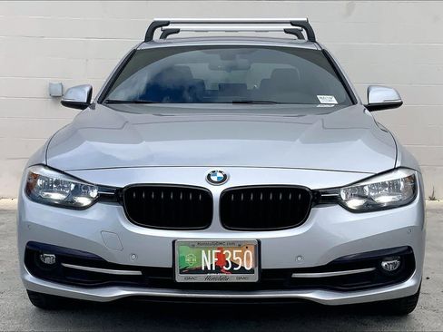 Used 2017 BMW 330i Sedan RWD image 7