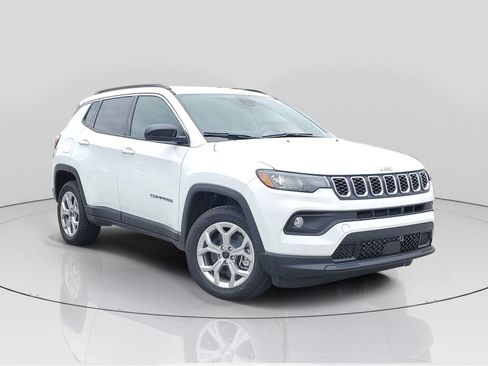 New 2026 Jeep Compass Latitude image 1