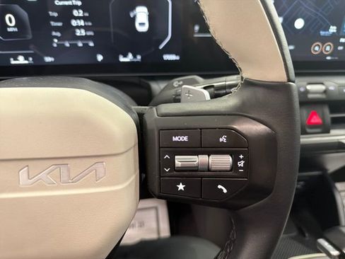 Certified 2025 Kia K4 GT-Line FWD image 41