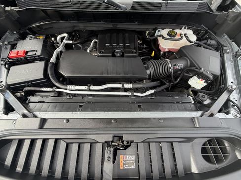 Used 2023 Chevrolet Silverado 1500 LT AWD/4WD image 32